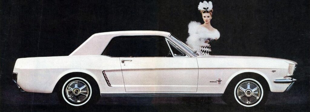 White Ford Mustang