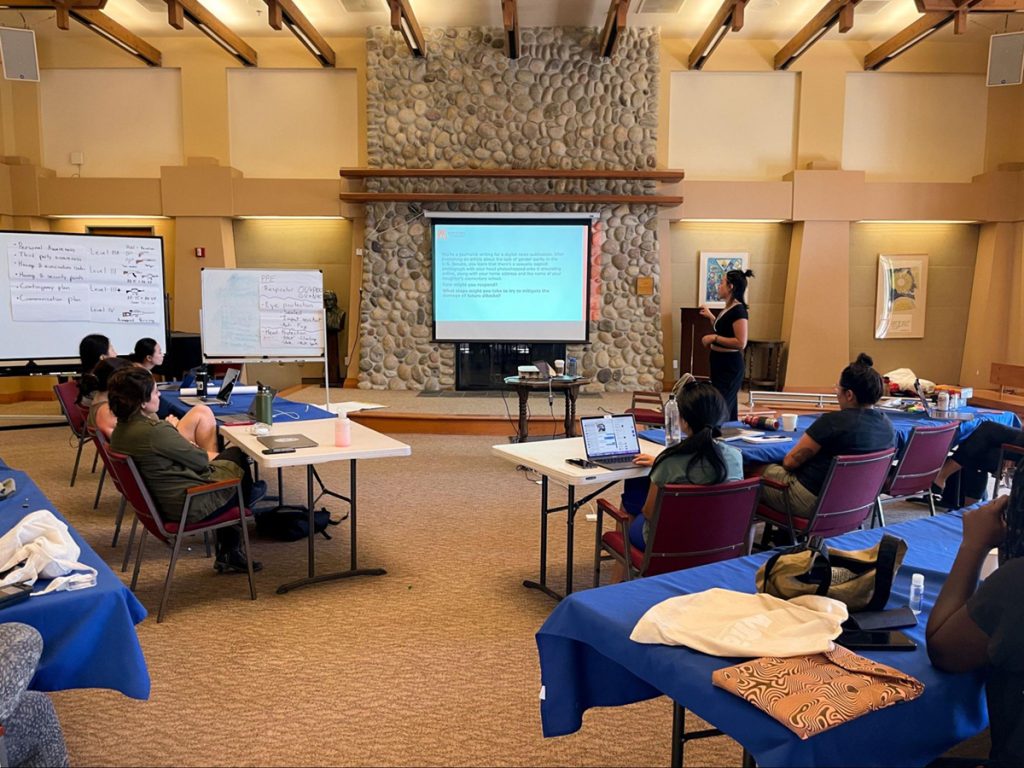 Mari Galicer leads a session on digital safety and security during a HEFAT (Hostile Environment & First Aid Training) offered by IWMF (Intl. Women’s Media Foundation) in Los Angeles Sept. 13-16. Photo: Tara Pixley
