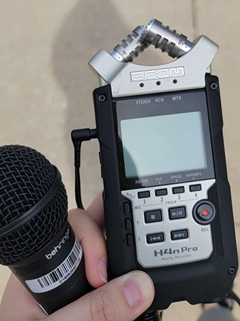 Zoom audio recorder and handheld mic
