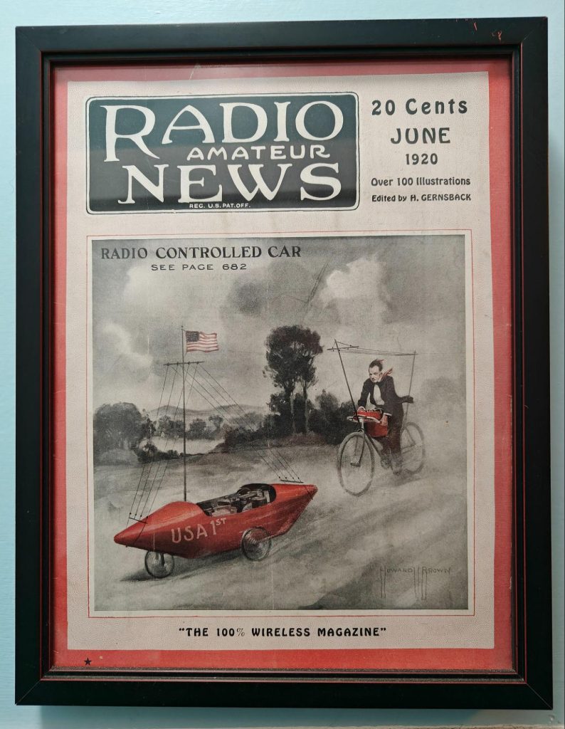 The cover of radio amateur magazine from 1920. Photo: María Arce 
