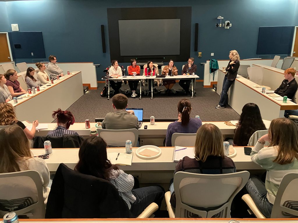 Ritzel moderates a panel discussion in RJI's Smith Forum with guest critics [from left] Jada Yuan, Pelin Çilgin, Marina Fang, Monica Castillo and Sam Adams. Photo: Matthew MacVey