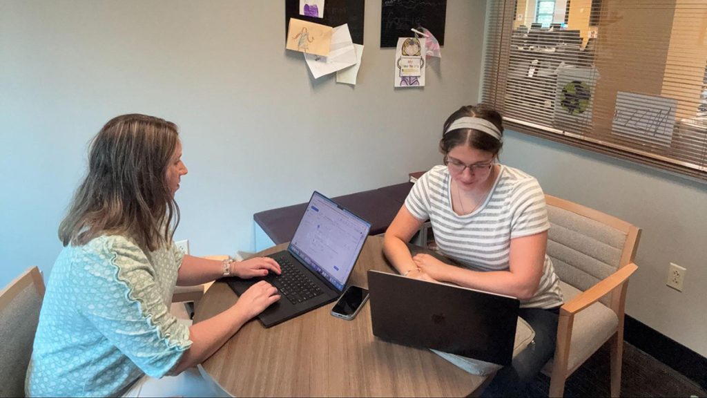 Executive Director of the Columbia Missourian Elizabeth Stephens [left] and Innovation in Focus Editor Eden Dinneen [right] create the Missourian’s first ad campaigns together with Google Ad Grants.