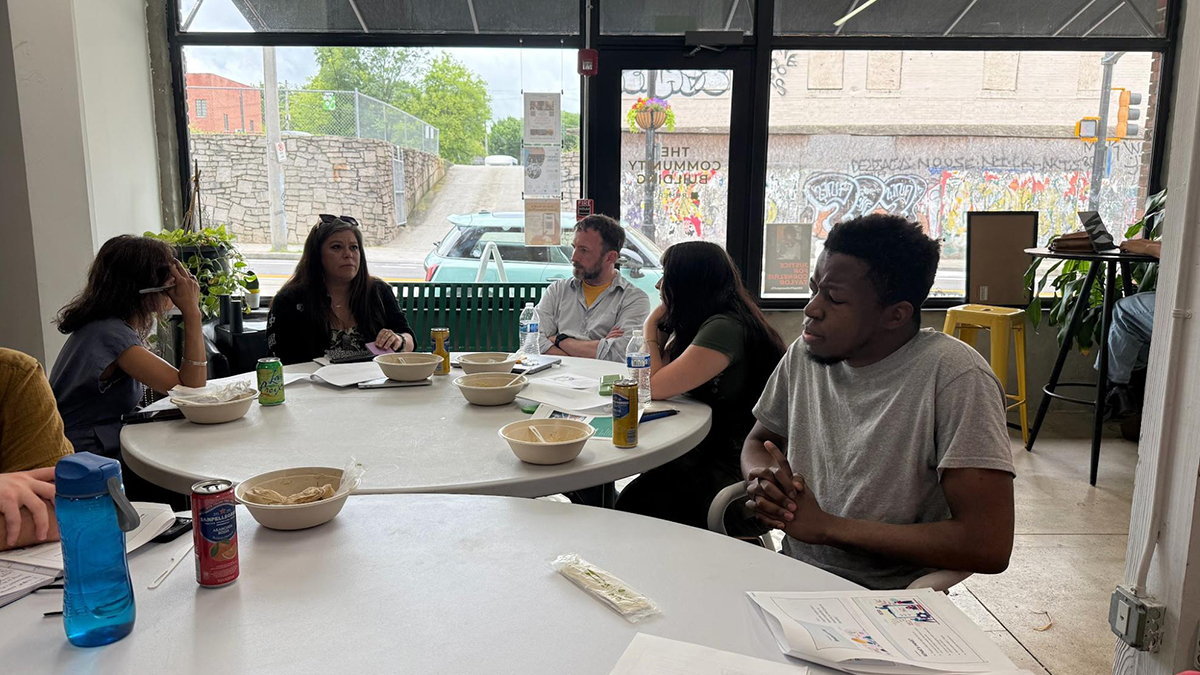 Journalists, nonprofit leaders and community members gather to provide input on what they would find useful in a civic collaboration hub. Photo: Mariann Martin